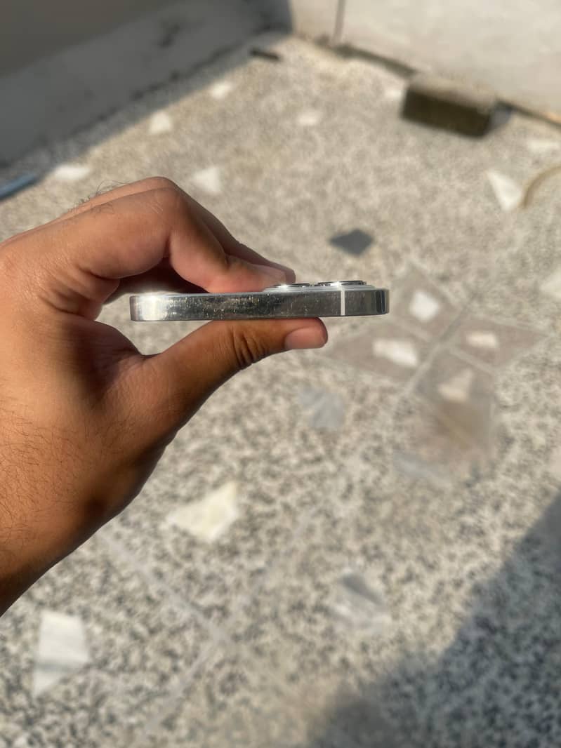 Apple iPhone 12 Pro Max 2