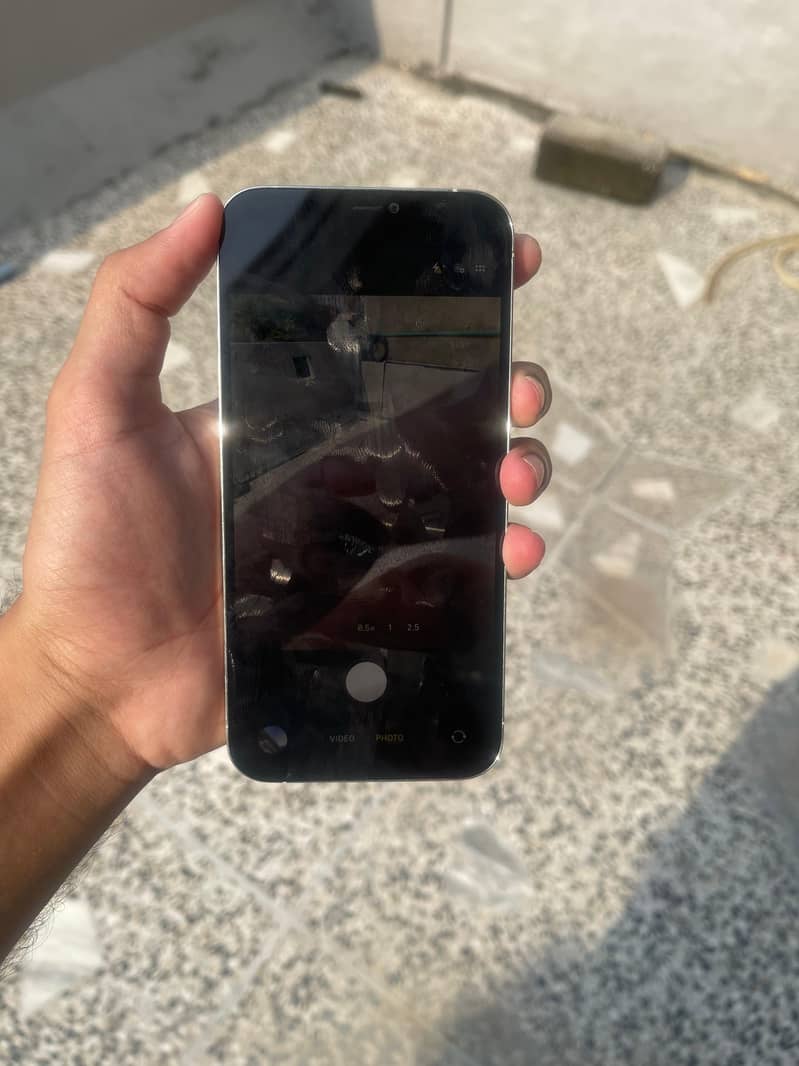 Apple iPhone 12 Pro Max 4