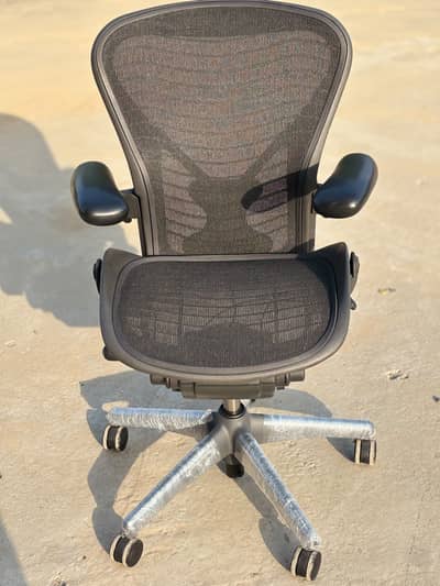 Herman Miller Aeron Chair Size B |Ergonomic Chair Lahore