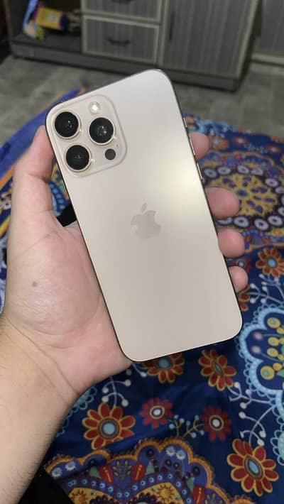 Apple iPhone 16 Pro Max