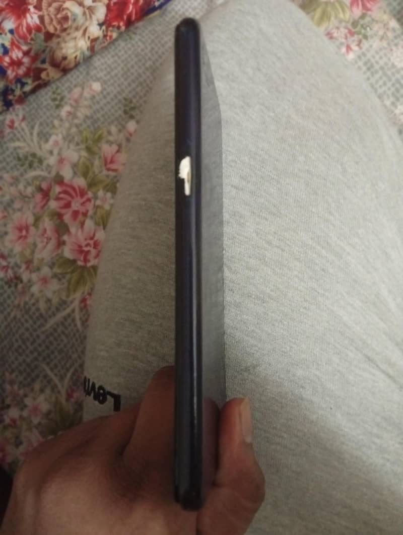 OPPO A3s 3