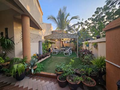 West Open 500 Sq Yd House on 80 Ft Wide Road Askari 5 Malir Cantt