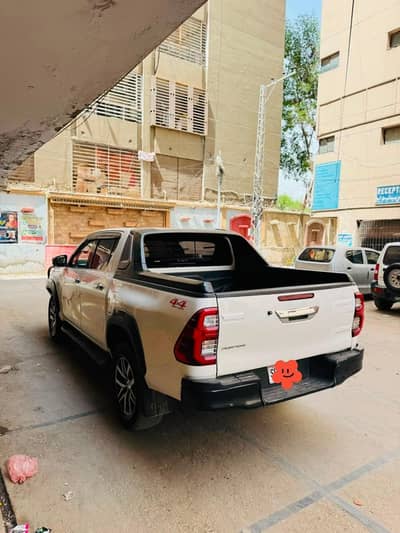Toyota Revo  2020