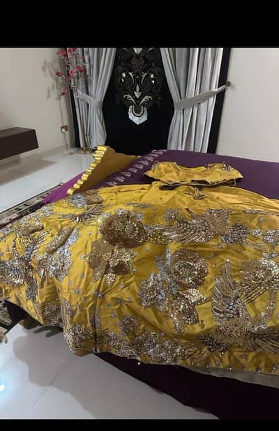 designer seemabs mehndi lehnga choli dupata
