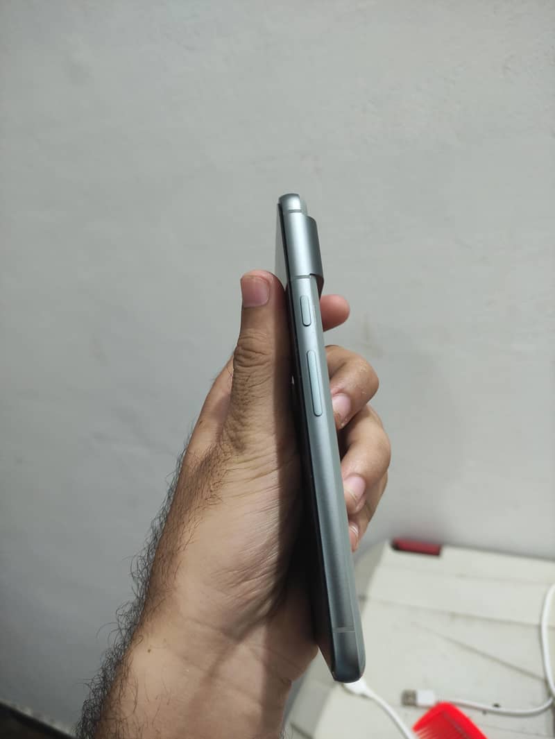 Google Pixel 8 2