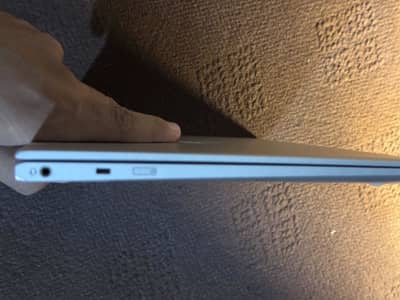 HP Elite-book 1020 G2