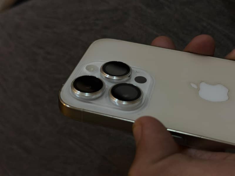 Apple iPhone 14 Pro 3