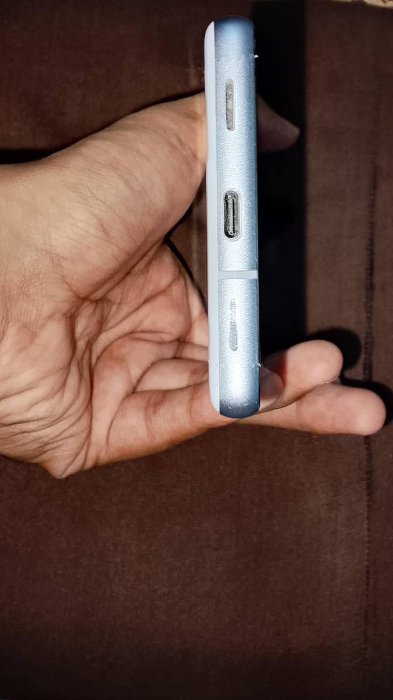 Google Pixel 7a 3