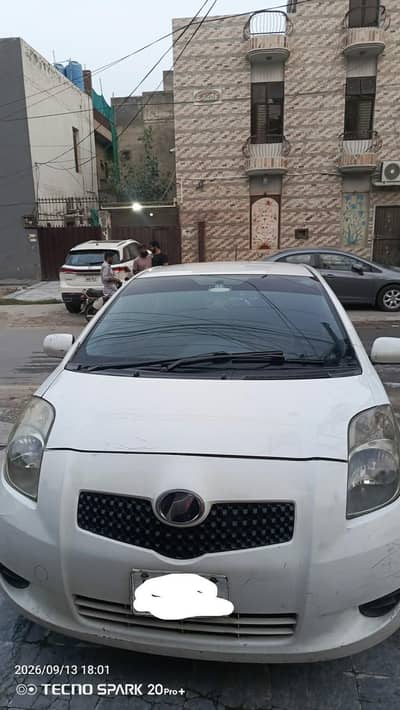 Toyota Vitz 2005 janion 1.3 cc ha  mary apny name ha 03704130809