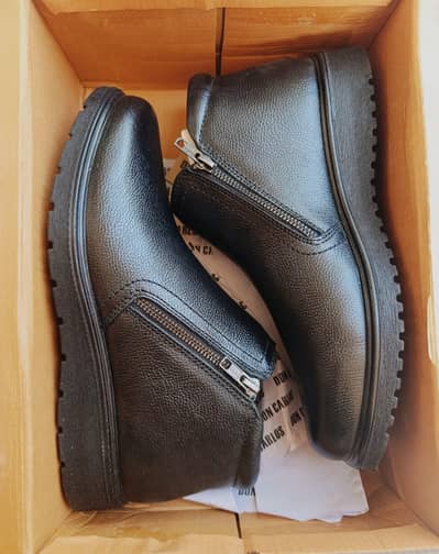 Leather Shoes (Servis)