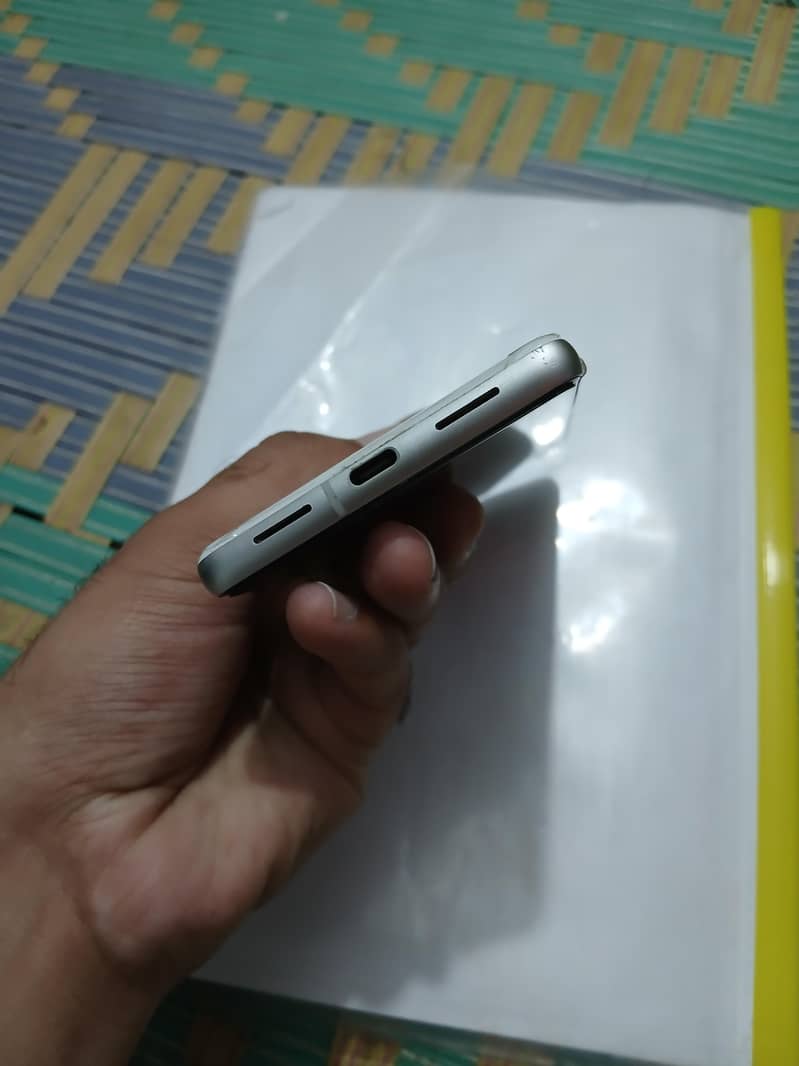 Google Pixel 7 3
