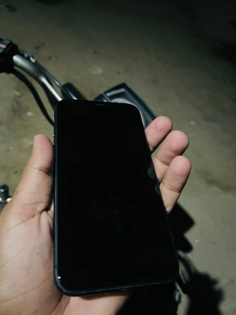 Apple iPhone 11 1
