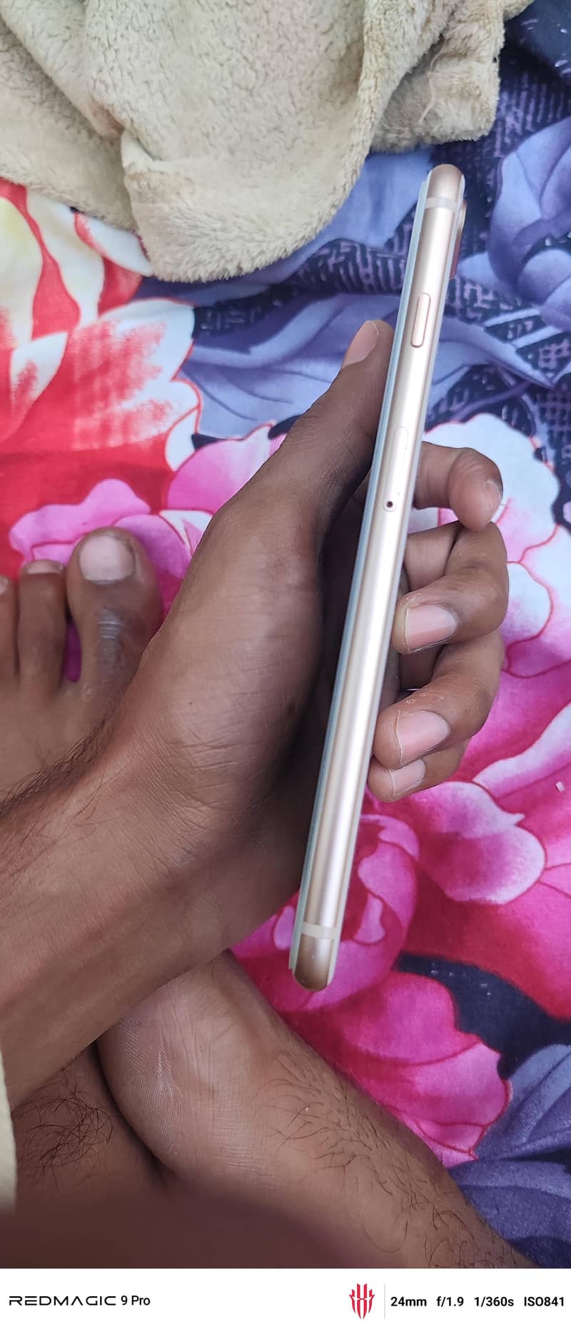 Apple iPhone 8 Plus 3