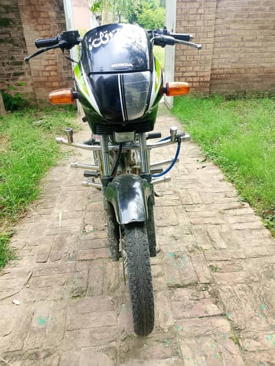 Honda 125 Deluxe 2015 Model – Good Condition