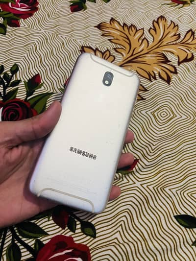 Samsung Mobile J7 Pro