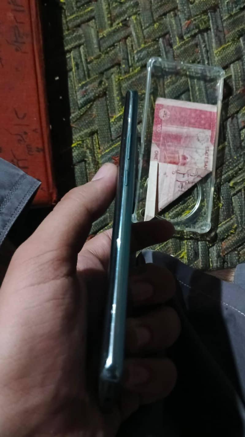 Infinix Zero 40 4