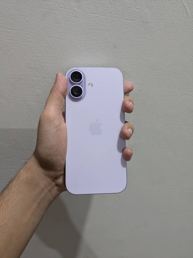 Apple iPhone 17 6