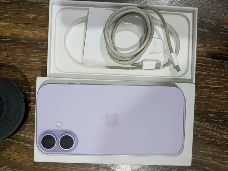 Apple iPhone 17 7