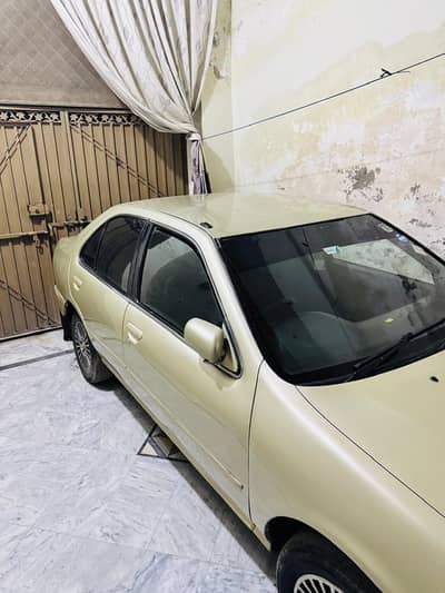 Nissan Sunny 2001