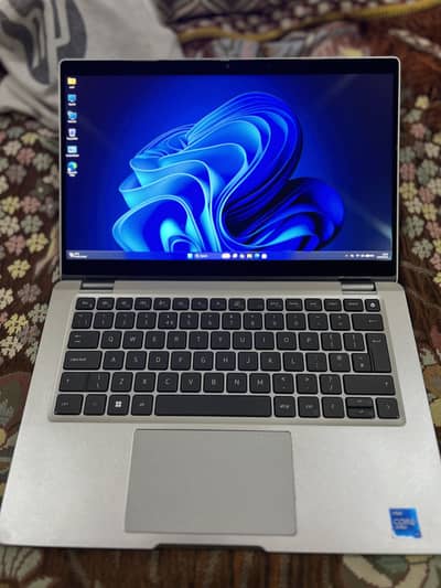 Dell Lattitude 5320 X360 Touch Core i5 11th gen 8gb 256gb ssd