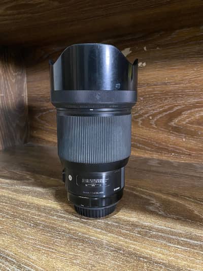 sigma 85mm f/1.4 lens canon