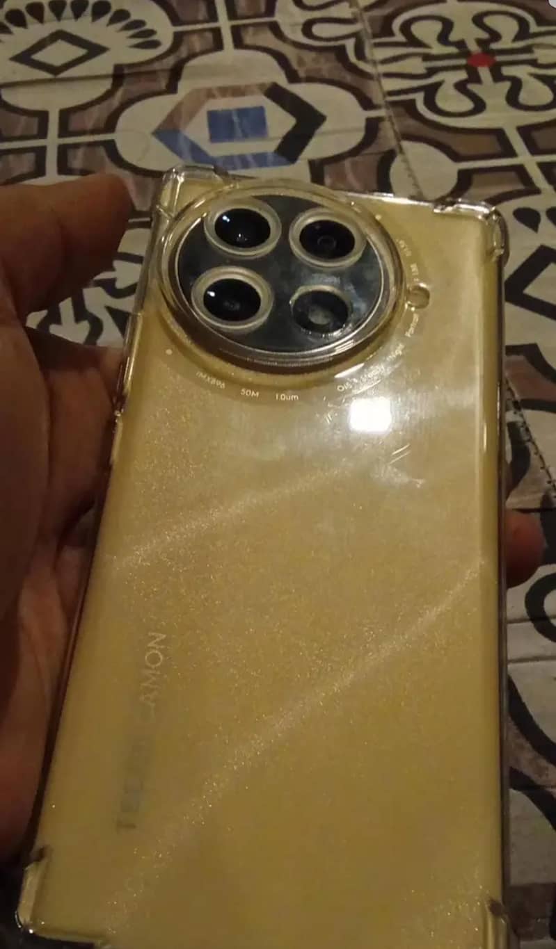 Tecno CAMON 30S 2