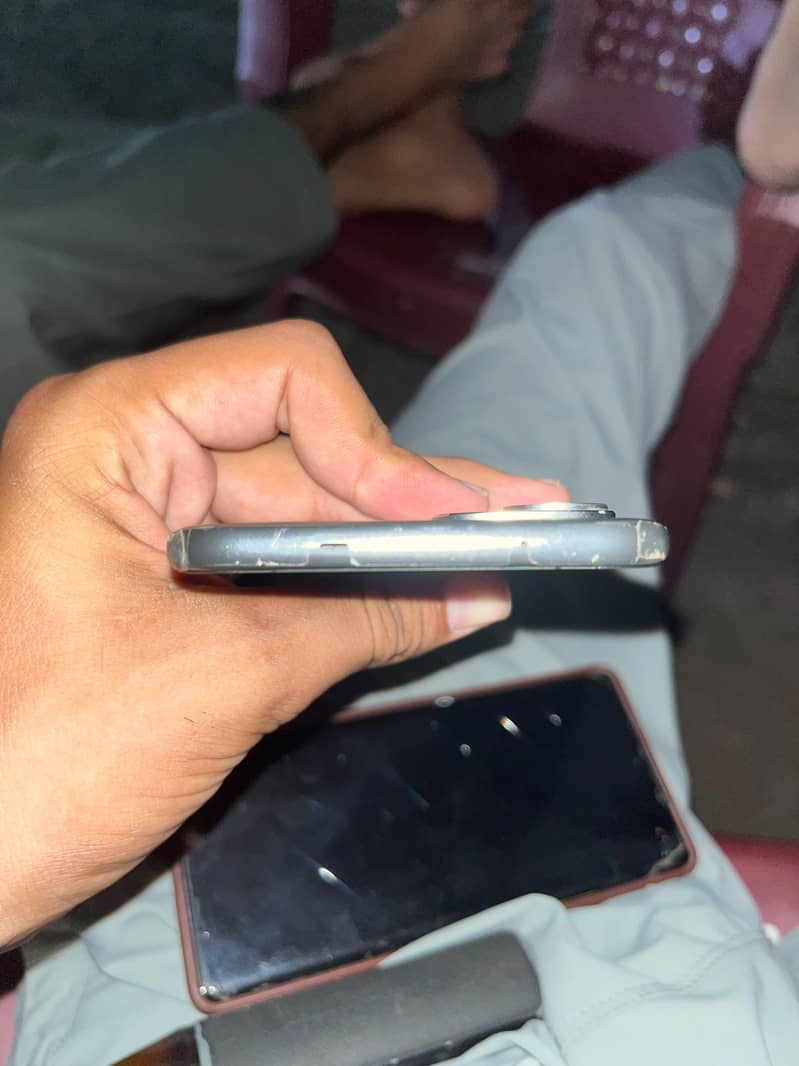 Tecno Spark 40 pro plus 4