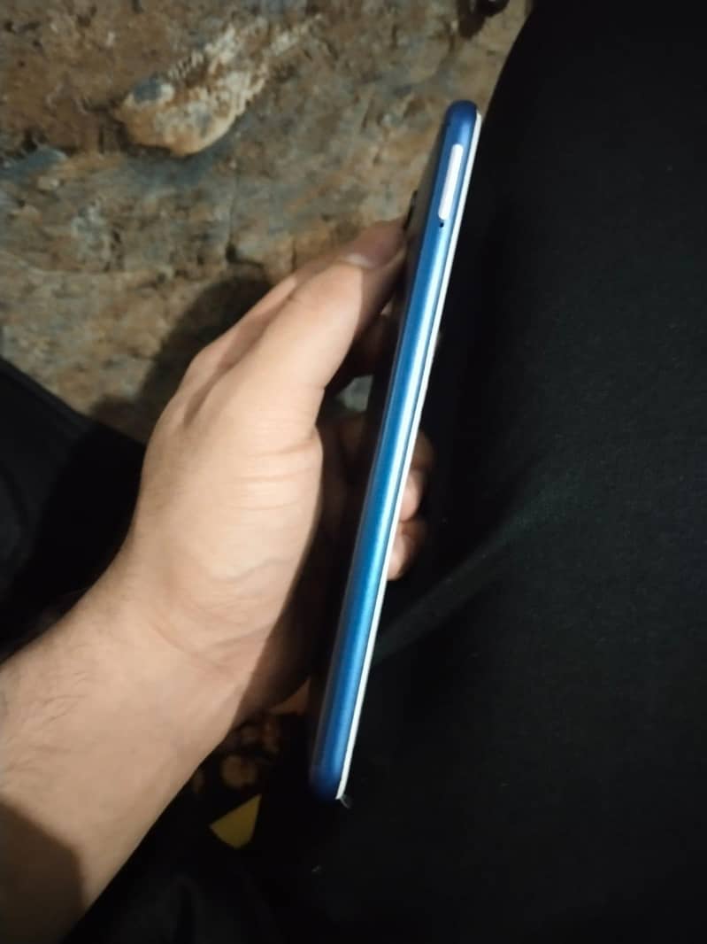Honor 7C 4