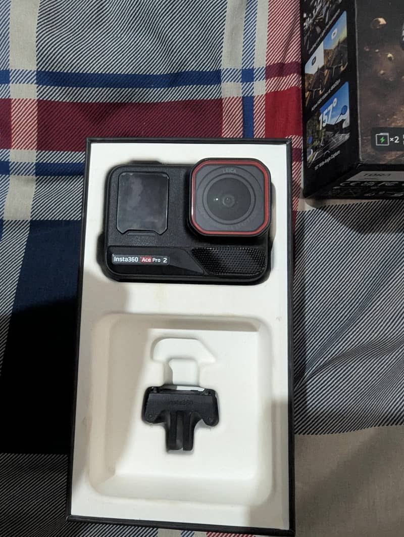 Insta 360 Ace 2 pro 1