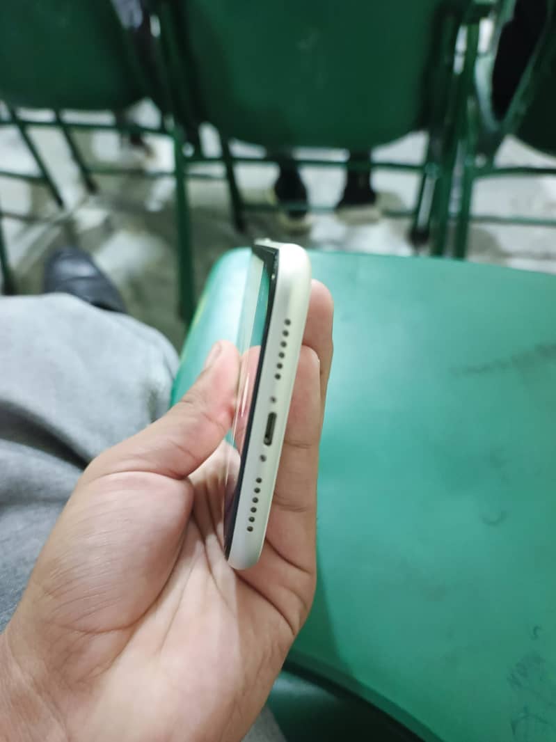 Apple iPhone 11 1