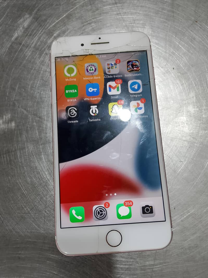 Apple iPhone 7 Plus 2