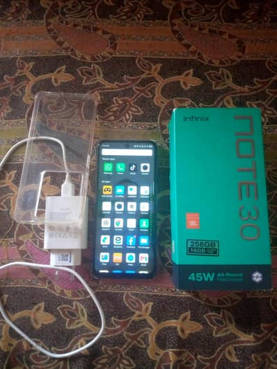 Infinix Note 30