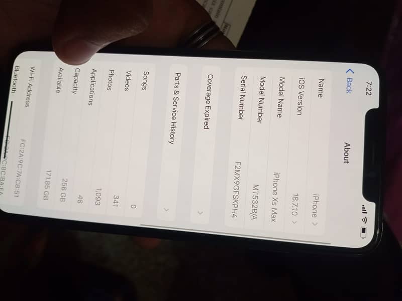 Apple iPhone XS Max 4