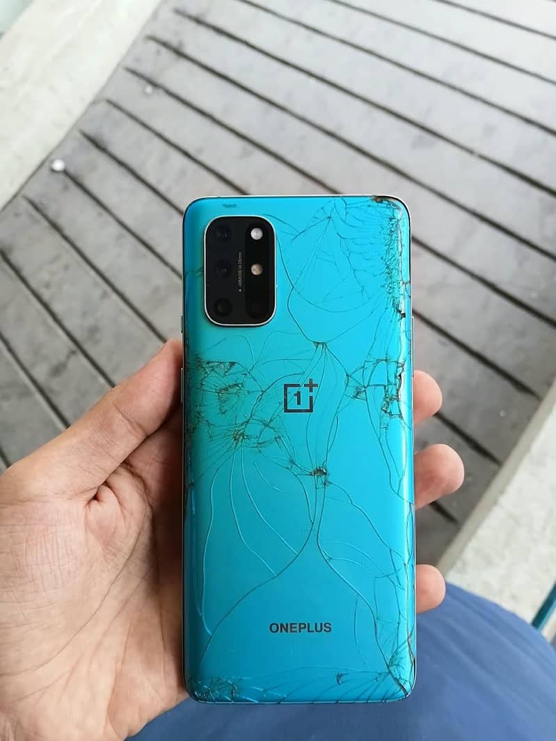 One Plus 8T 1