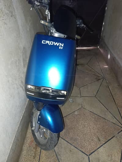 Crown 10t (lithium battery)