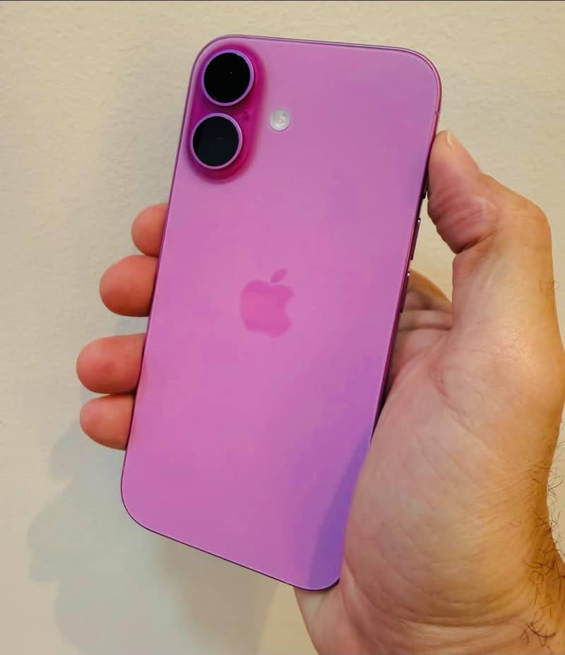 Apple iPhone 16 0
