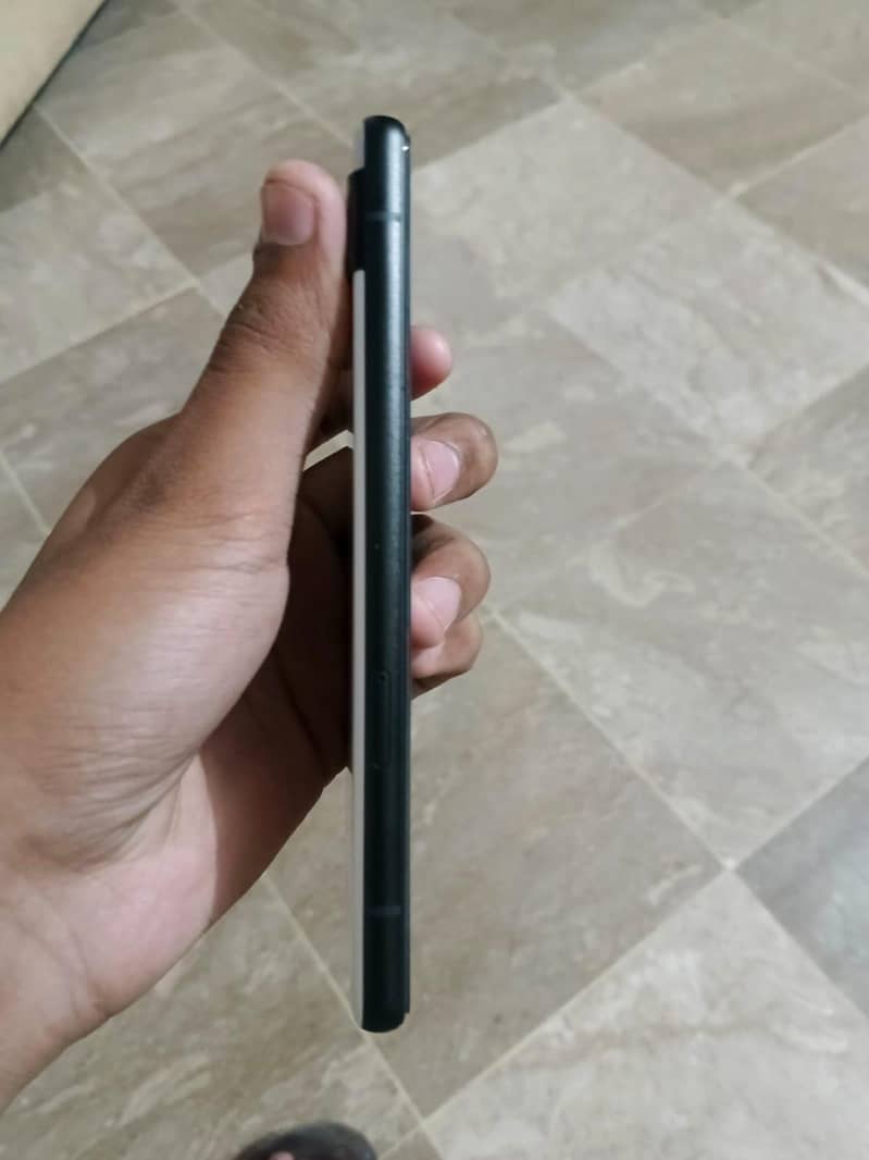 Google Pixel 6a 5
