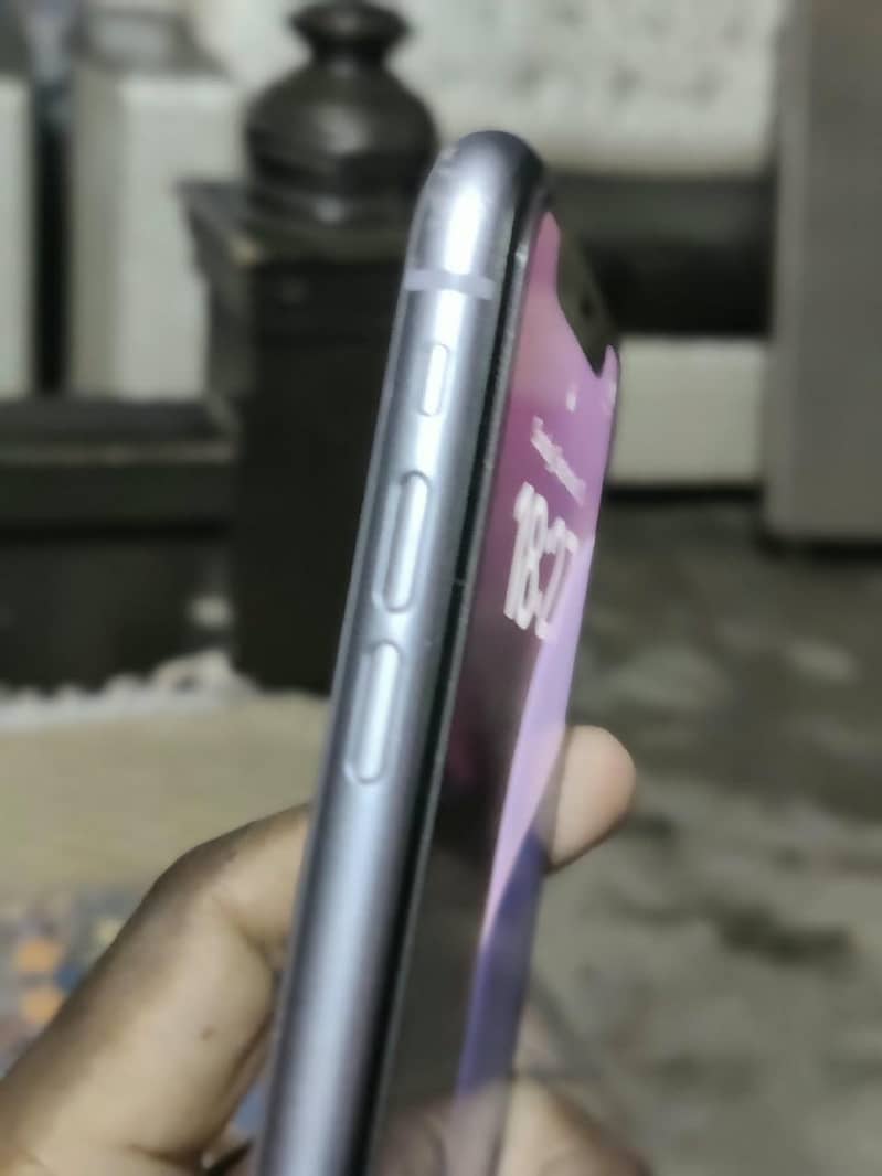 Apple iPhone 11 1