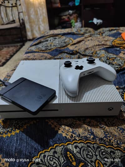 Xbox one S 500gb internal + 500gb external drive jailbreak 1tb 20 gms0