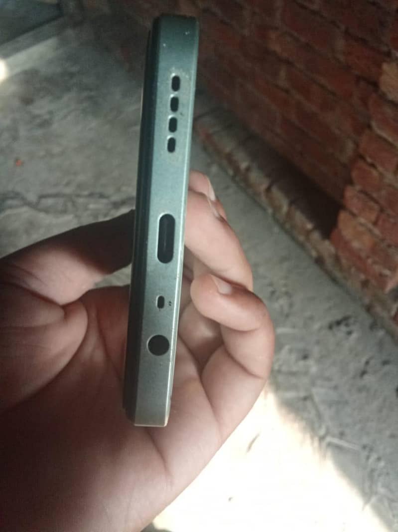 Realme Note 60x 3