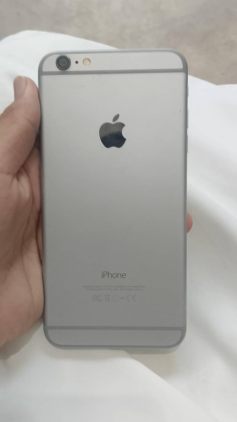 Apple iPhone 6 Plus 1