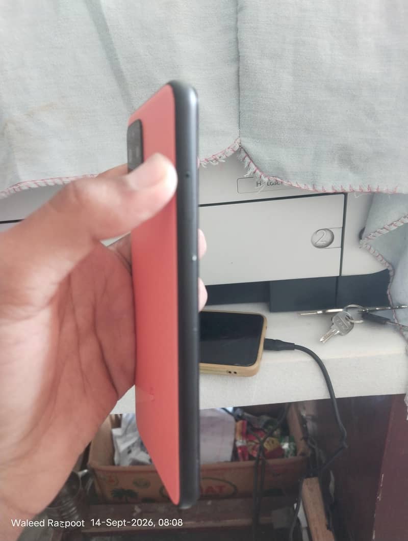 Google Pixel 4 3