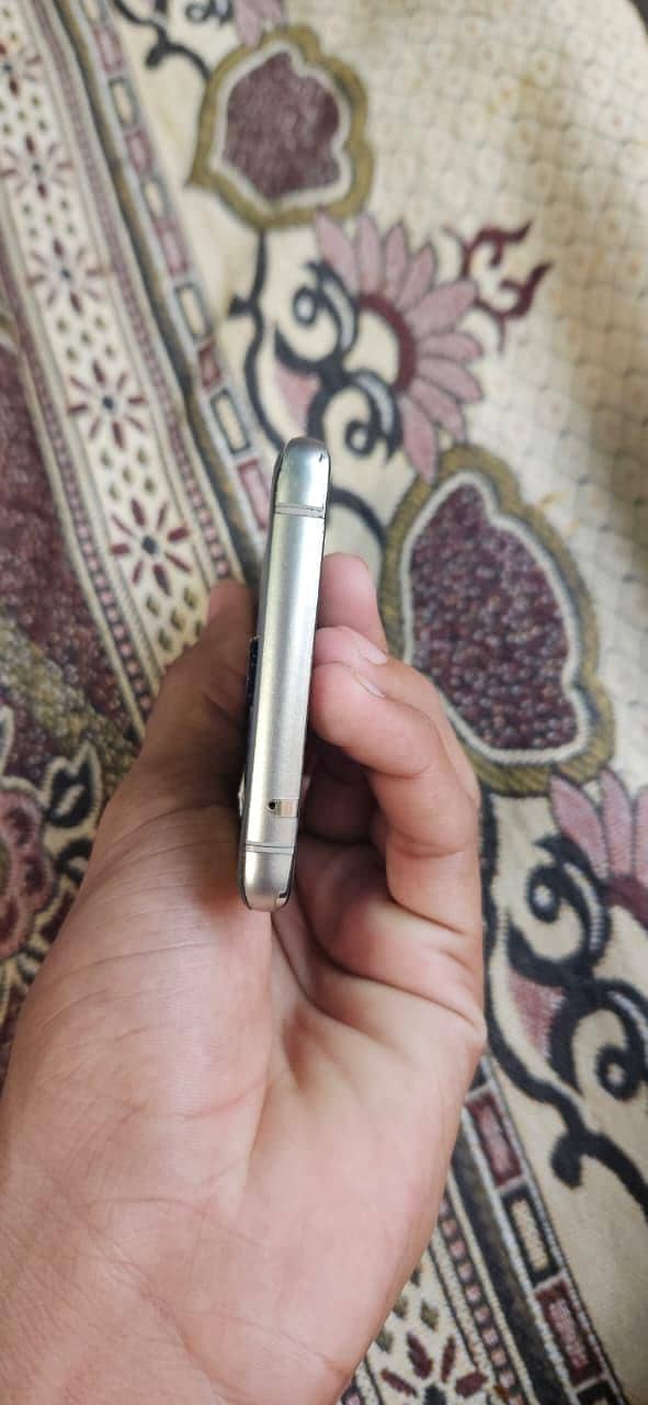 One Plus 8 4