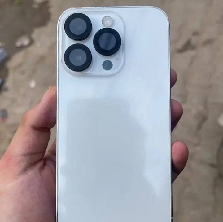 Apple iPhone 14 Pro 0