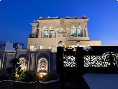 1-Kanal Elegant And Fully Maintained Bungalow With Basement Near Raya and Golf Course Is Available In The Best Block Of DHA Lahore.