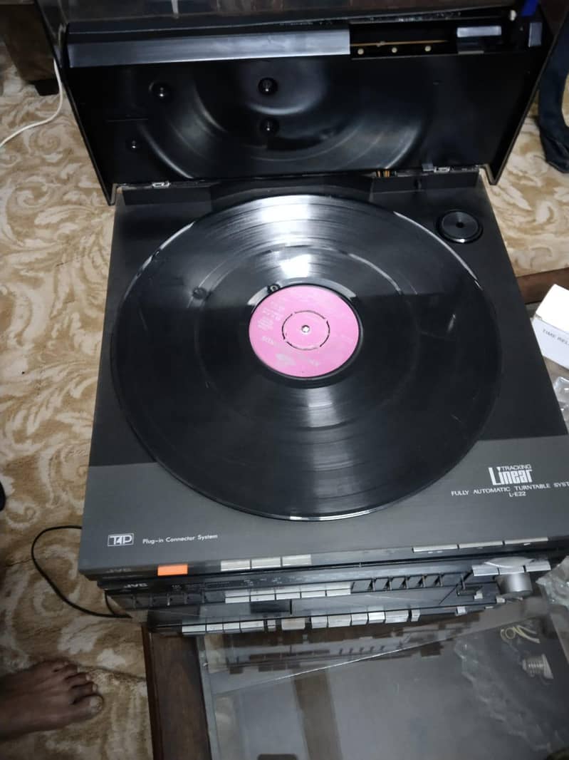 Linear JVC Turntable Fully Automatic system 2