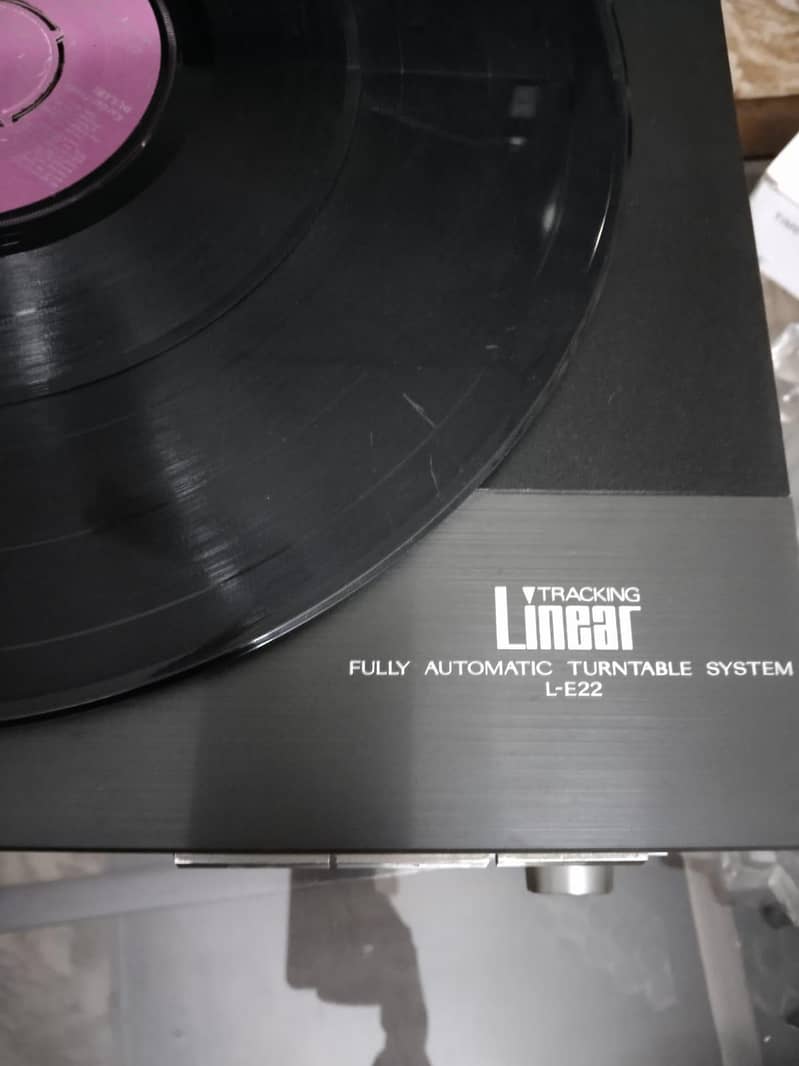 Linear JVC Turntable Fully Automatic system 6