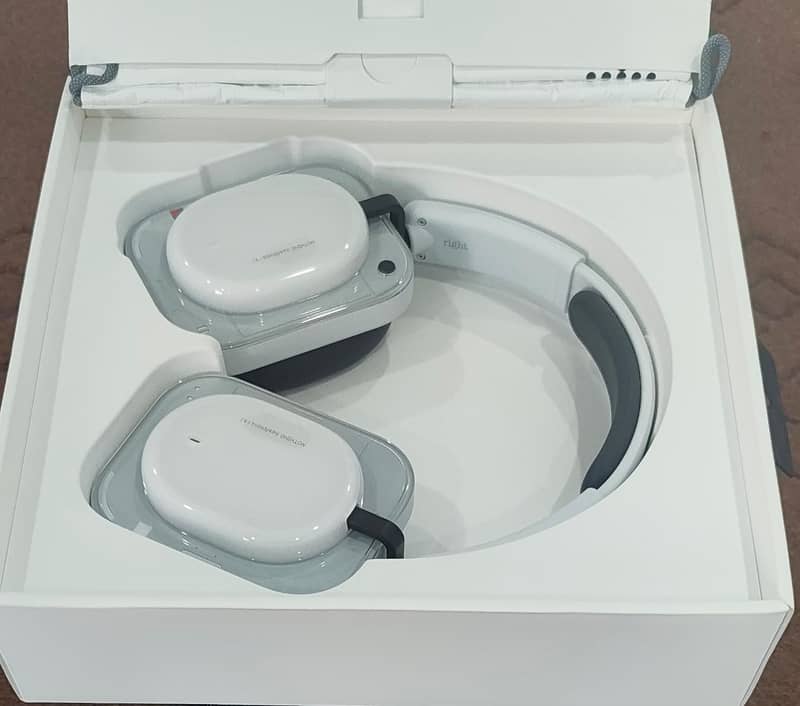 Nothing Headphone a 1