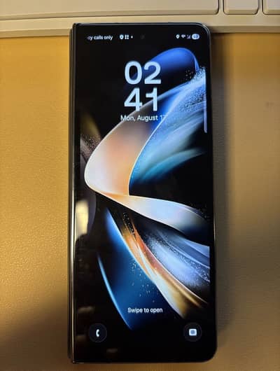 As new Samsung galaxy Z Fold 4 512gb unlocked