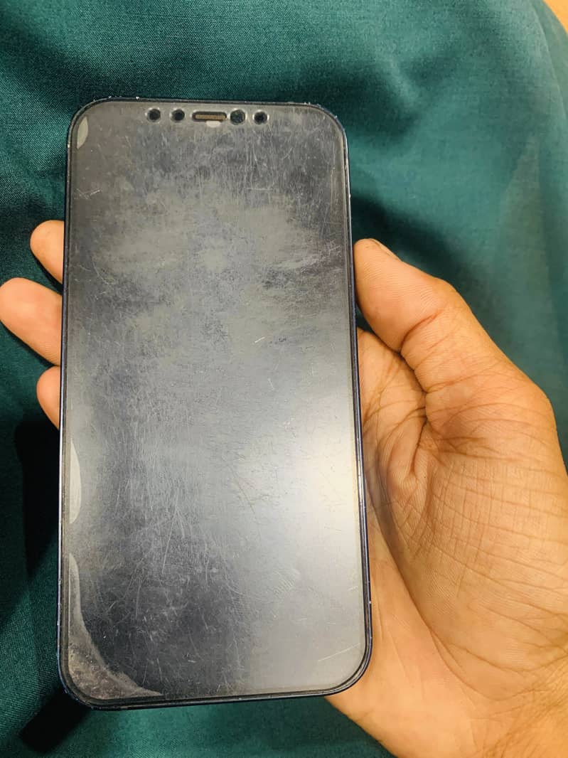 Apple iPhone 12 2